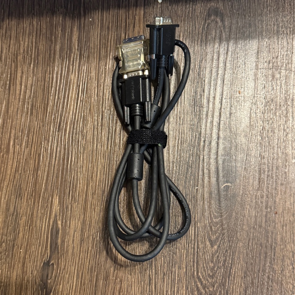 VGA to DVI-D cable